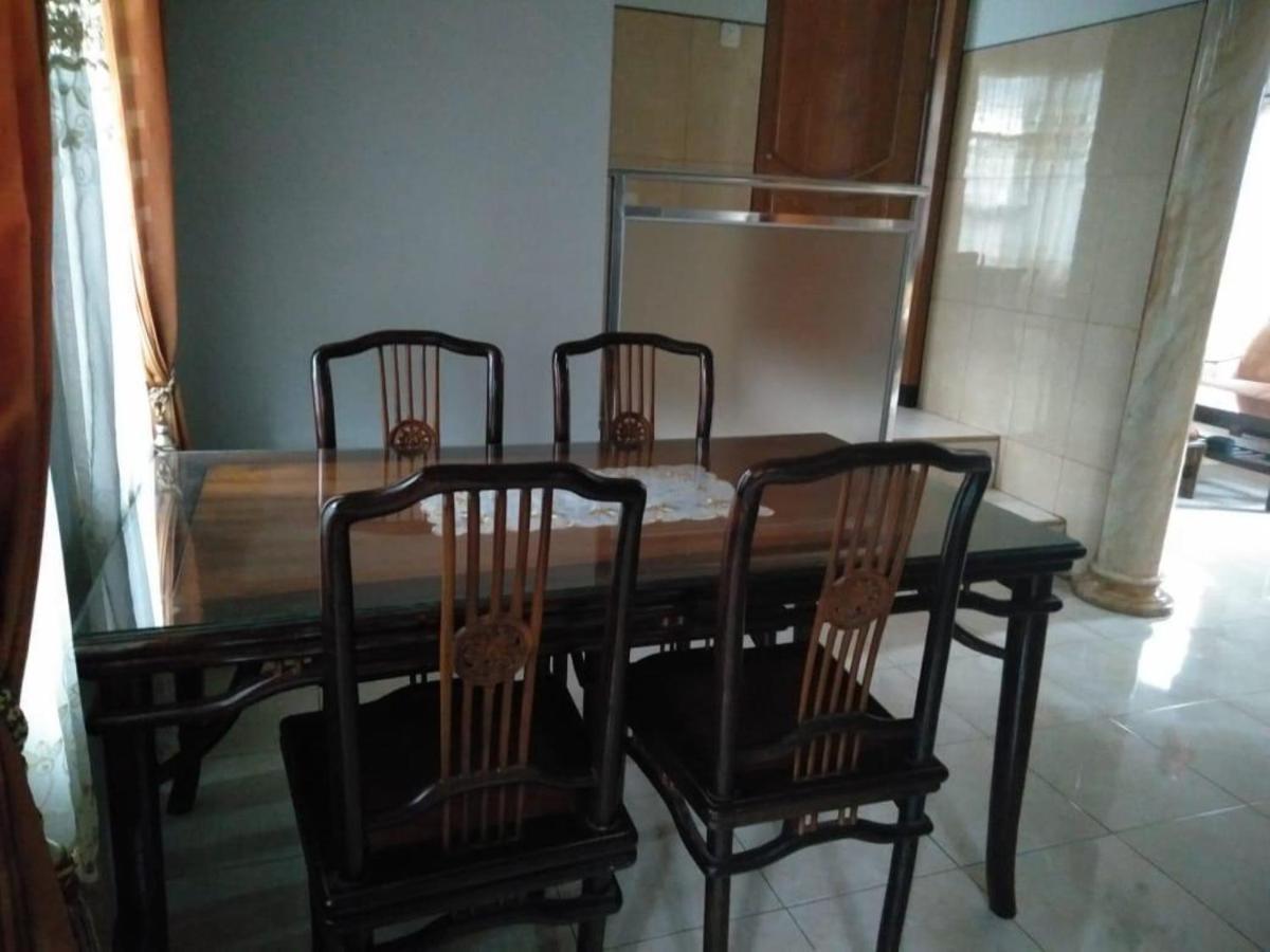 วิลลา ตรีชายา Hotel บาตู ภายนอก รูปภาพ